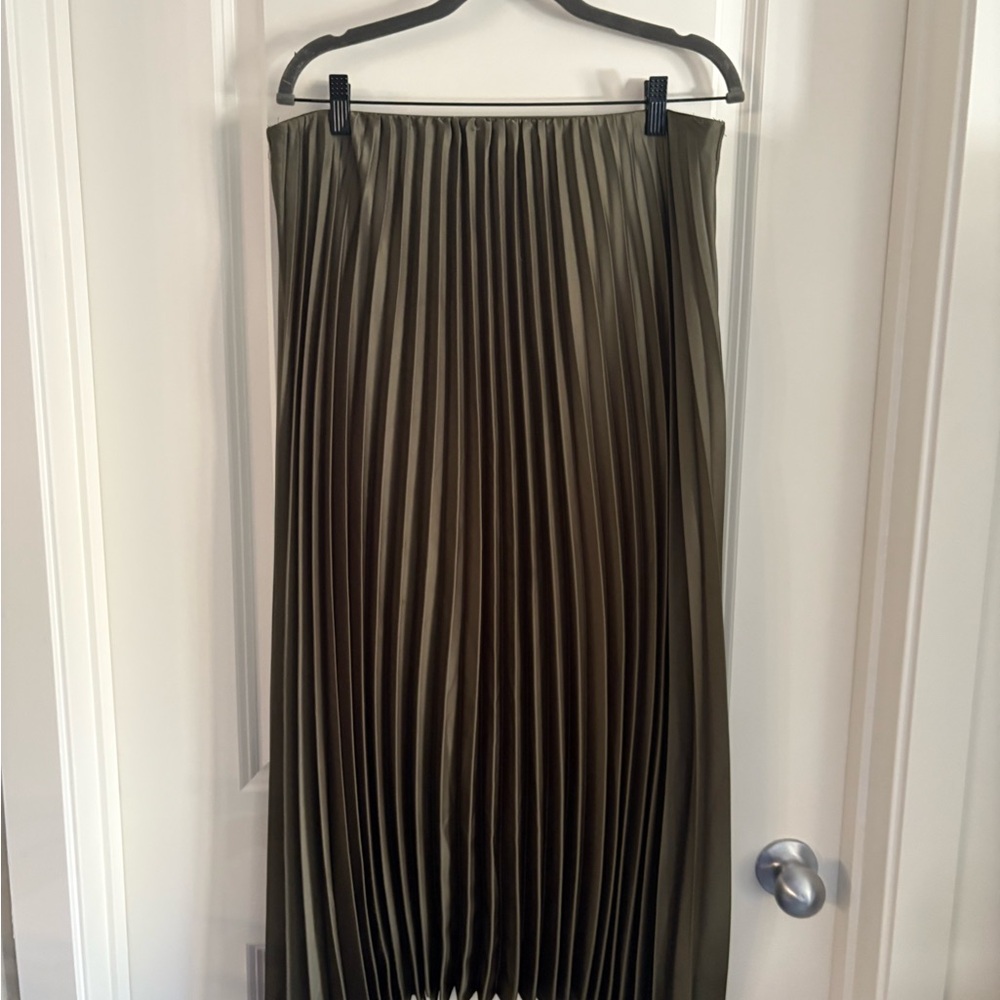 Dynamite Olive A-Line Pleated Skirt